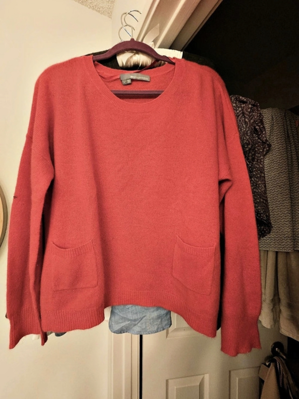 Cashmere 470 Red Crew Neck Pocket Sweater